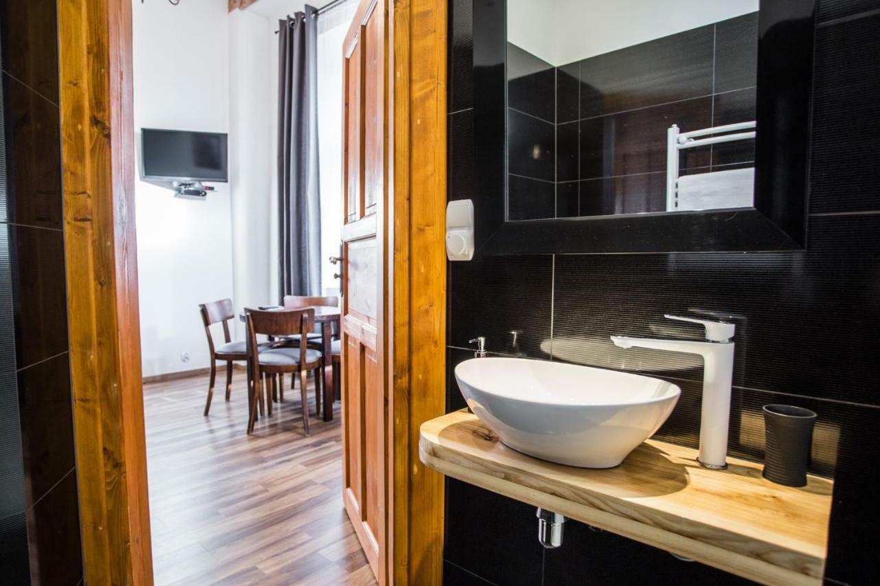 Lovenovsky Apartments คราคูฟ ภายนอก รูปภาพ