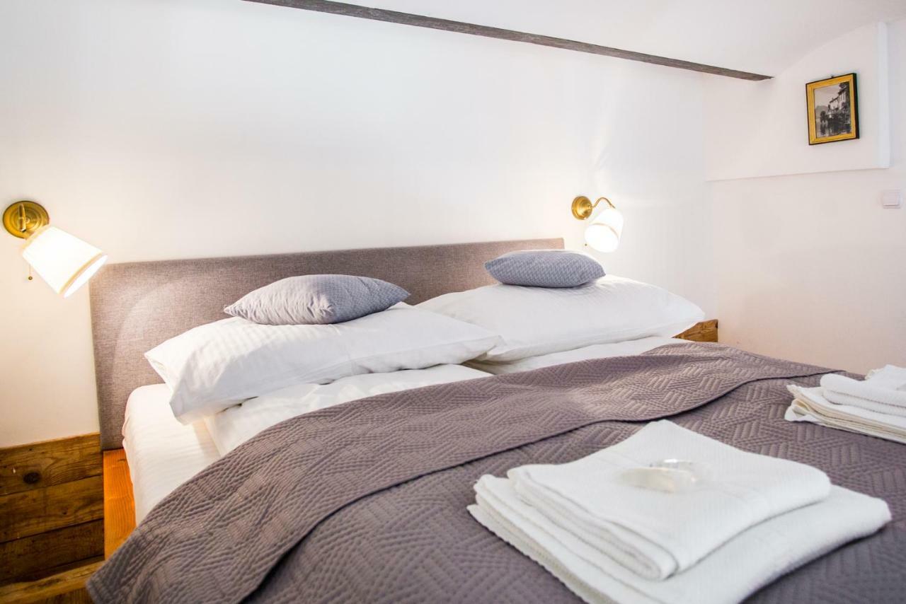 Lovenovsky Apartments คราคูฟ ภายนอก รูปภาพ