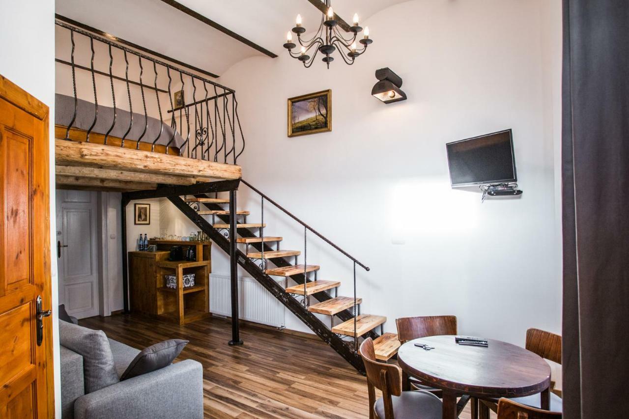 Lovenovsky Apartments คราคูฟ ภายนอก รูปภาพ