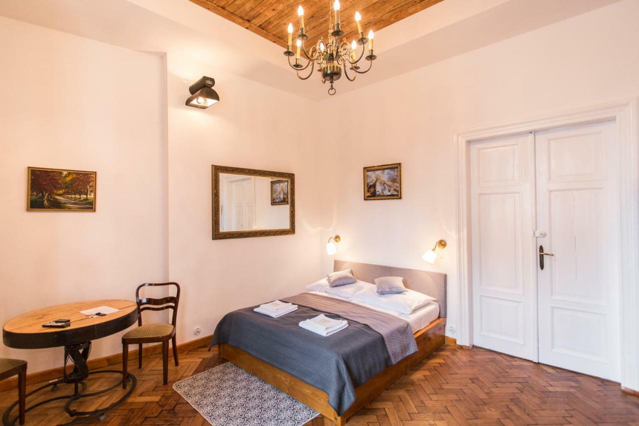 Lovenovsky Apartments คราคูฟ ภายนอก รูปภาพ