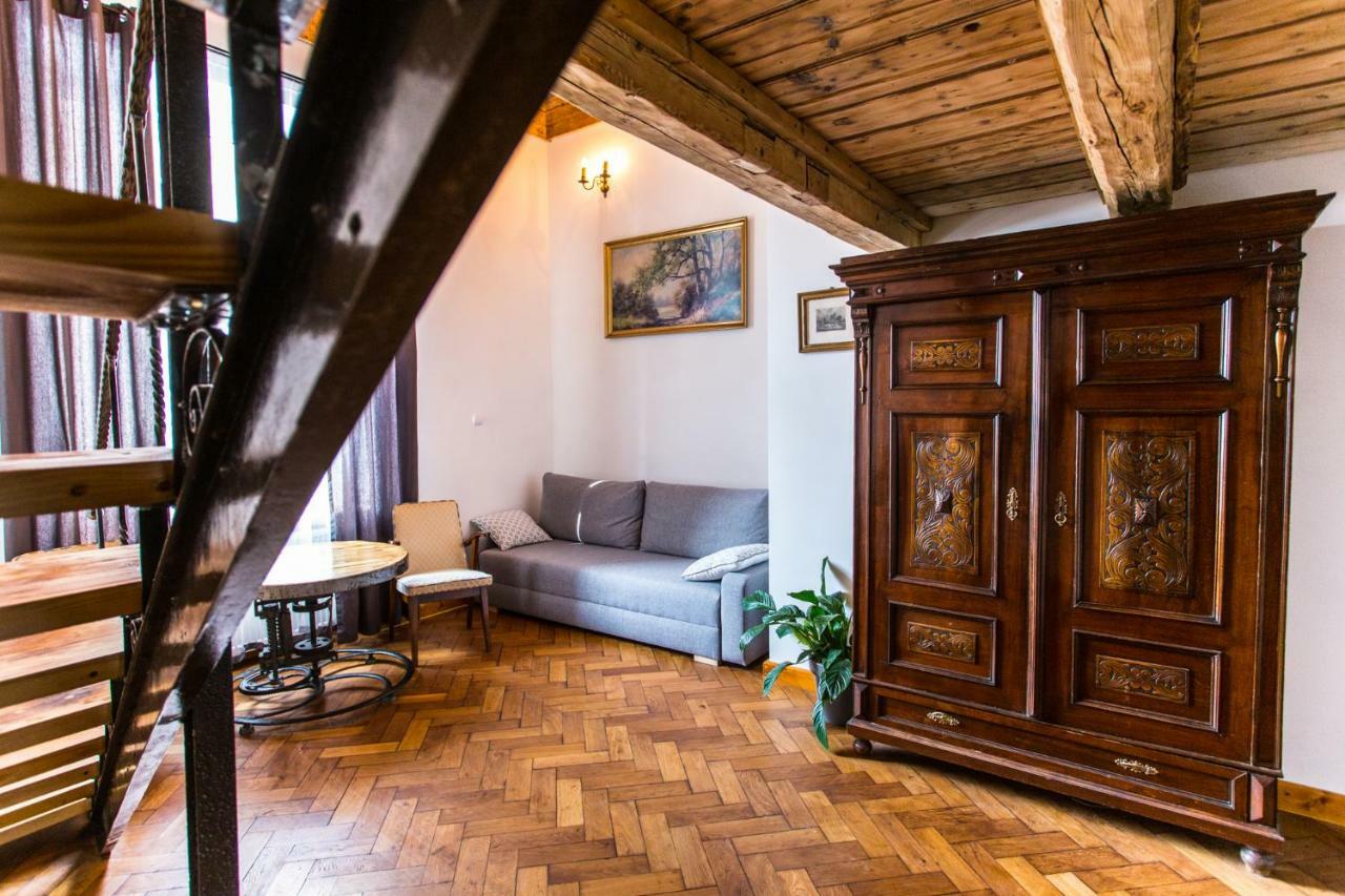 Lovenovsky Apartments คราคูฟ ภายนอก รูปภาพ