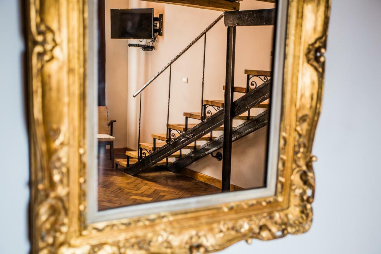 Lovenovsky Apartments คราคูฟ ภายนอก รูปภาพ